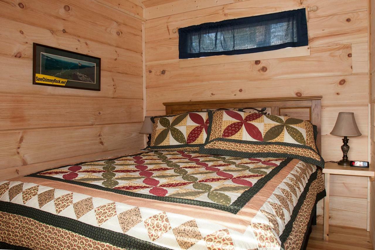 Вілла Pine Gables Cabins Лейк-Луре Екстер'єр фото