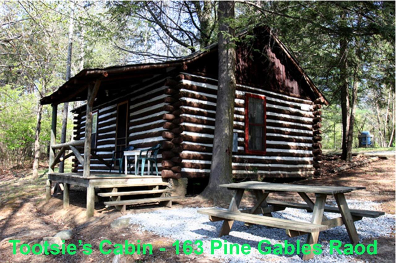 Вілла Pine Gables Cabins Лейк-Луре Екстер'єр фото